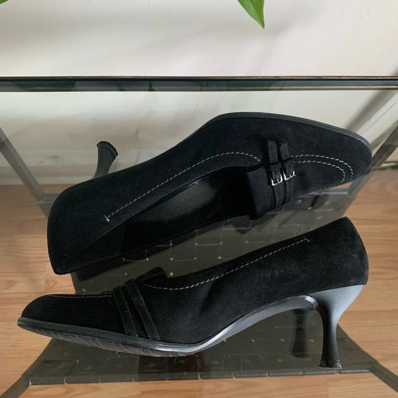 Stuart Weitzman Black Suede Heels Size 7.5 B Goth Victorian Witchy 90's Classic - Picture 8 of 16